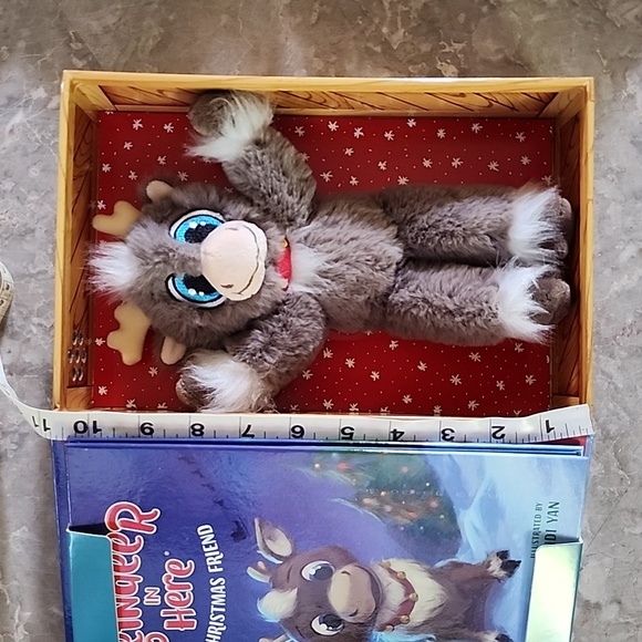 NEW Reindeer in Here a Christmas Friend book and plush gift set - Picture 7 of 7